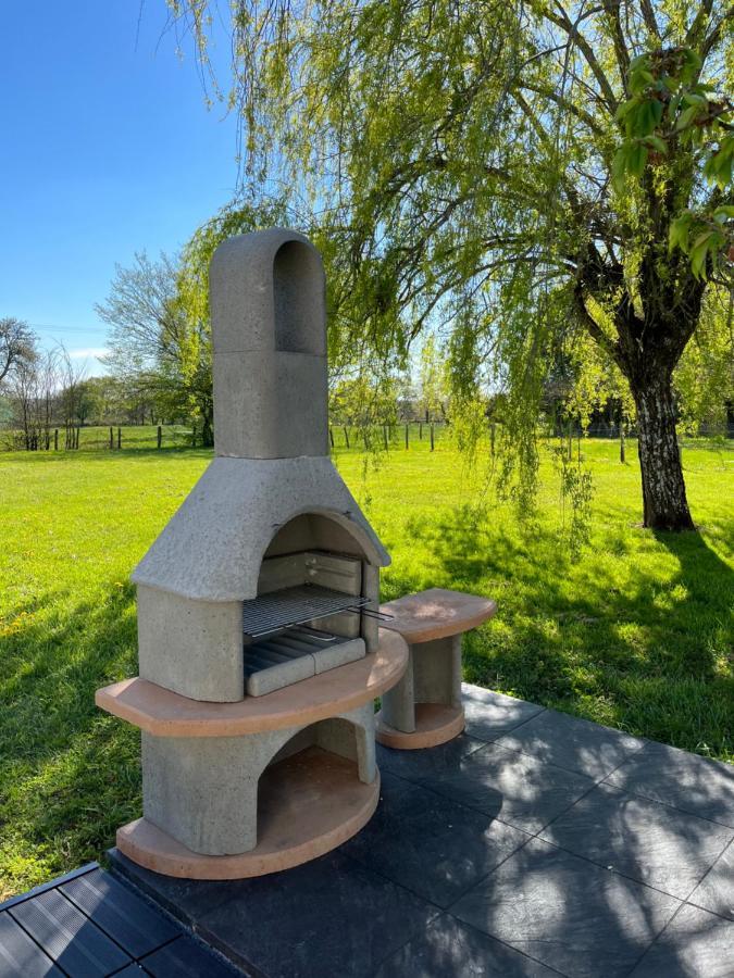 Gite A L'Oree Du Pre Villiers-Saint-Benoit 外观 照片